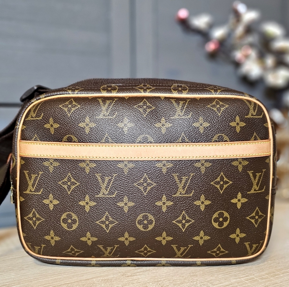 Authentic LOUIS VUITTON Monogram Reporter PM Travel Bag